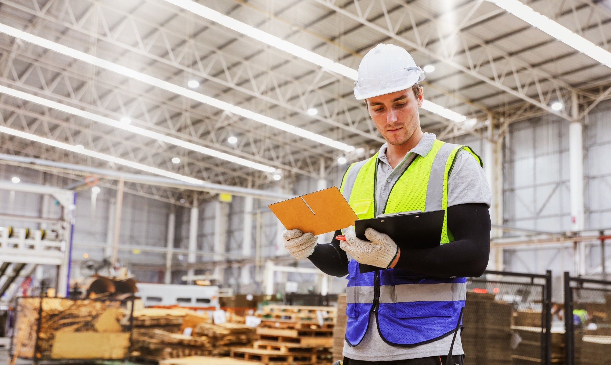 Study: Advancing Logistics Efficiency: Multi-Task Learning for Low-Resolution Text Recognition in Chinese Scenes. Image credit: chalermphon_tiam/Shutterstock