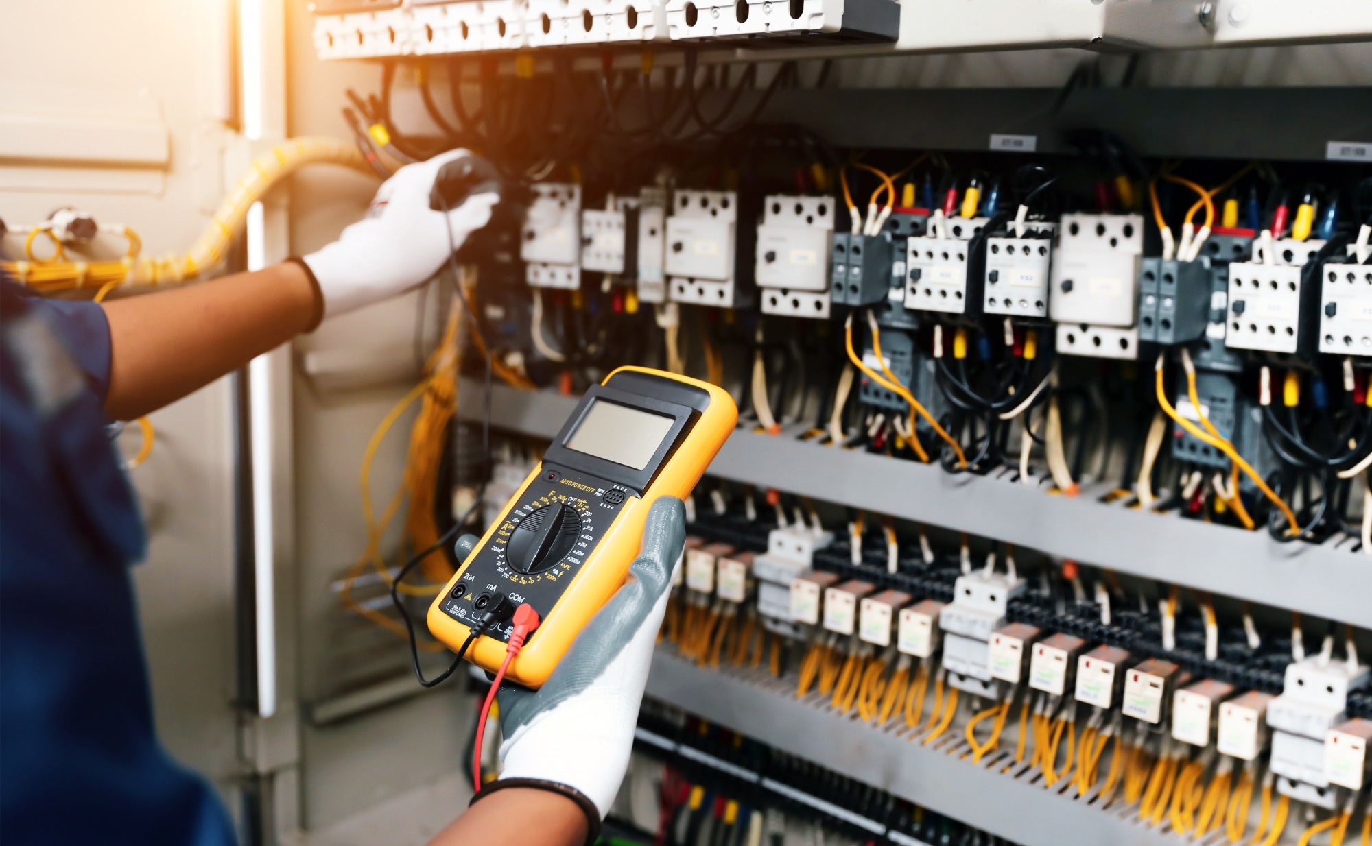 Study: AI, Blockchain, and IoT: Revolutionizing Power Equipment Safety. Image credit: Eakrin Rasadonyindee/Shutterstock