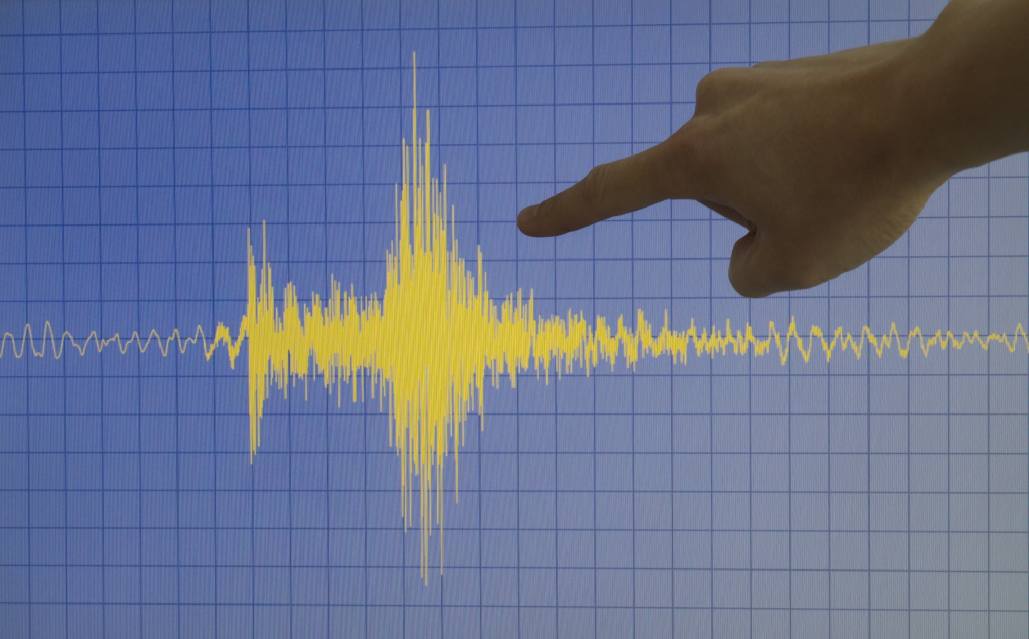 Study: PLAN: A Graph Neural Network Revolutionizing Earthquake Monitoring. Image credit: S. Bonaime/Shutterstock