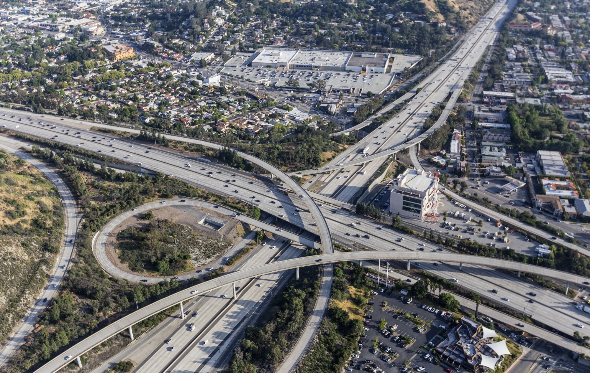 Study: Intelligent Systems and Machine Learning for Traffic Prediction on Suburban Roads. Image credit: trekandshoot/Shutterstock