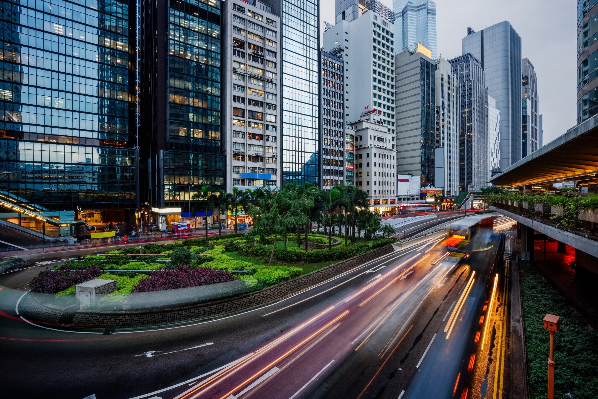 Study: Sky High Insights: Estimating Building Heights with DLIPHE Algorithm and Google Street View. Image Credit: yanto kw /Shutterstock