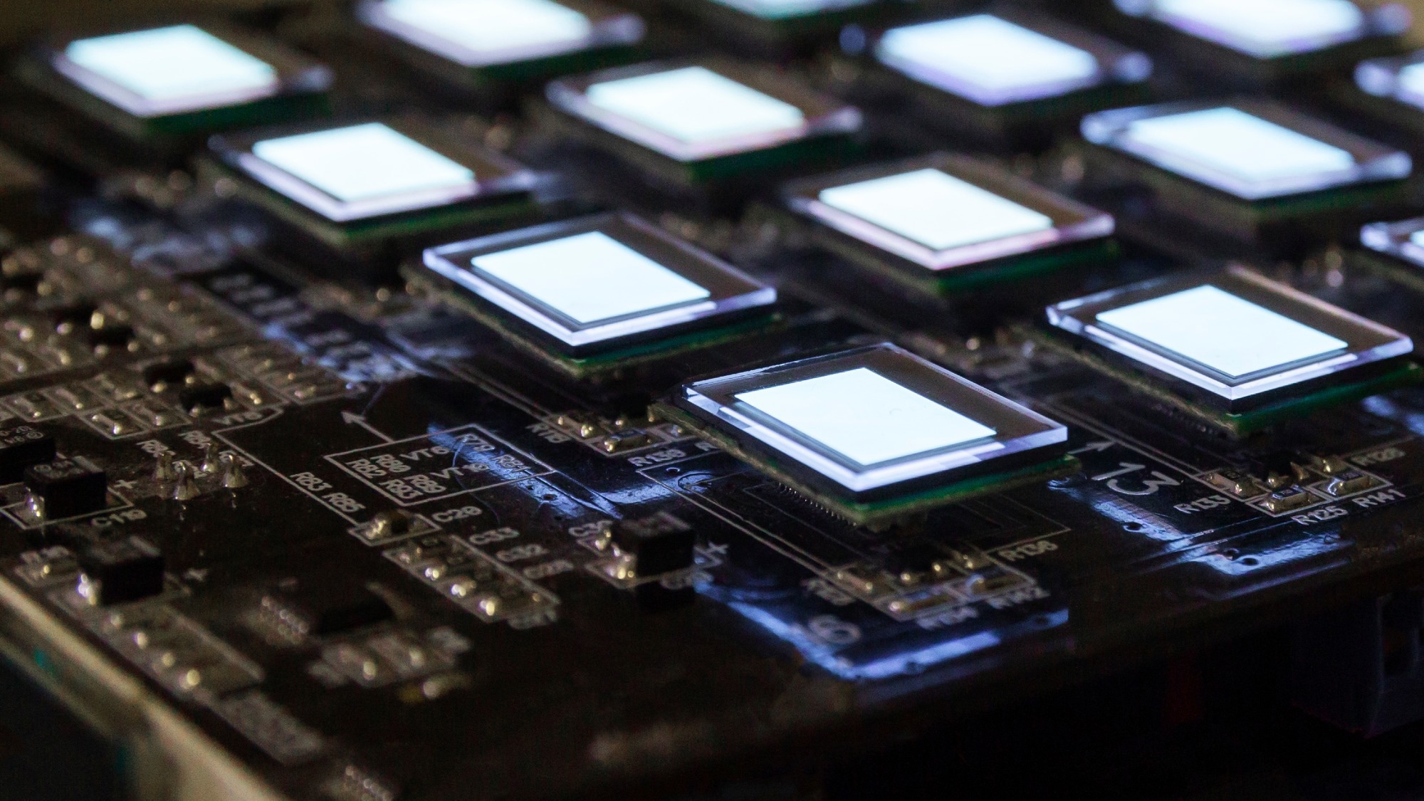 Study: SmartMuraDetection: Small-Sample DL Approach for OLED Defect Detection. Image credit: Titolino/Shutterstock