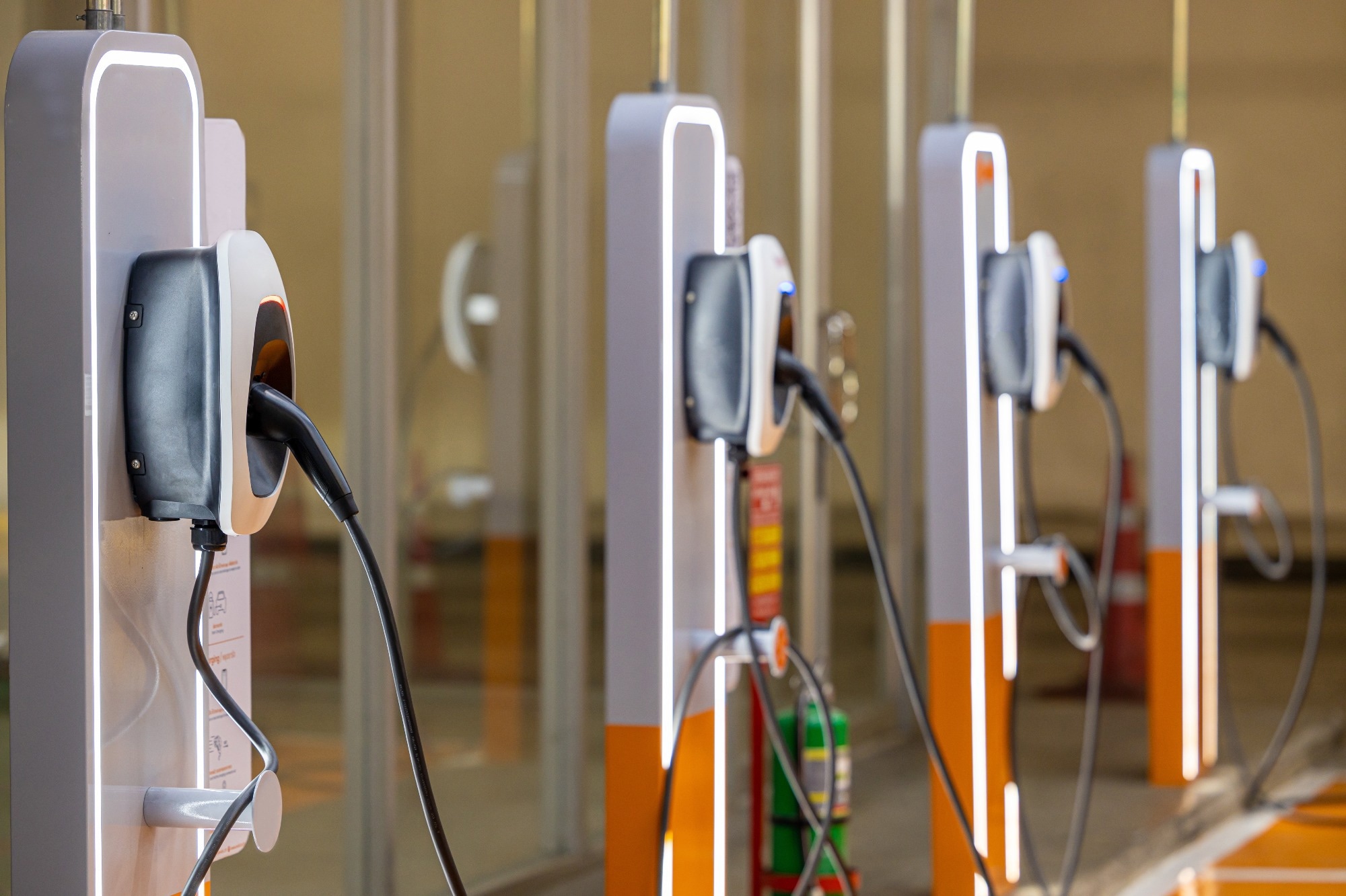 Study: Optimizing Electric Vehicle Charging Station Operations. Image credit: Darunrat Wongsuvan/Shutterstock