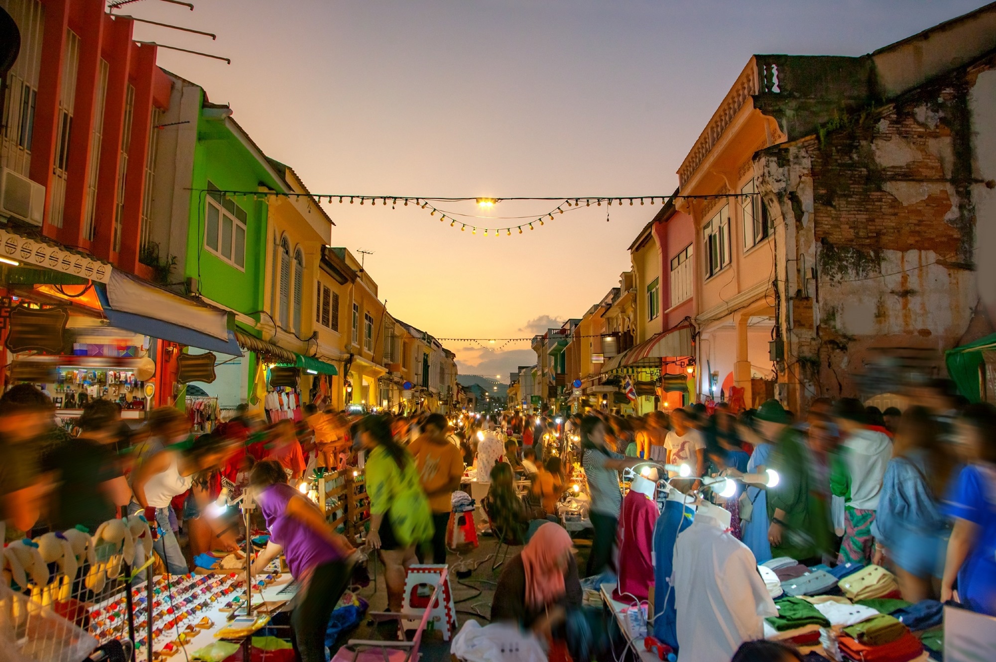 Study: VGGT-Count Model for Crowd Density Forecasting: Enhancing Tourist Safety. Image credit: Adisa/Shutterstock