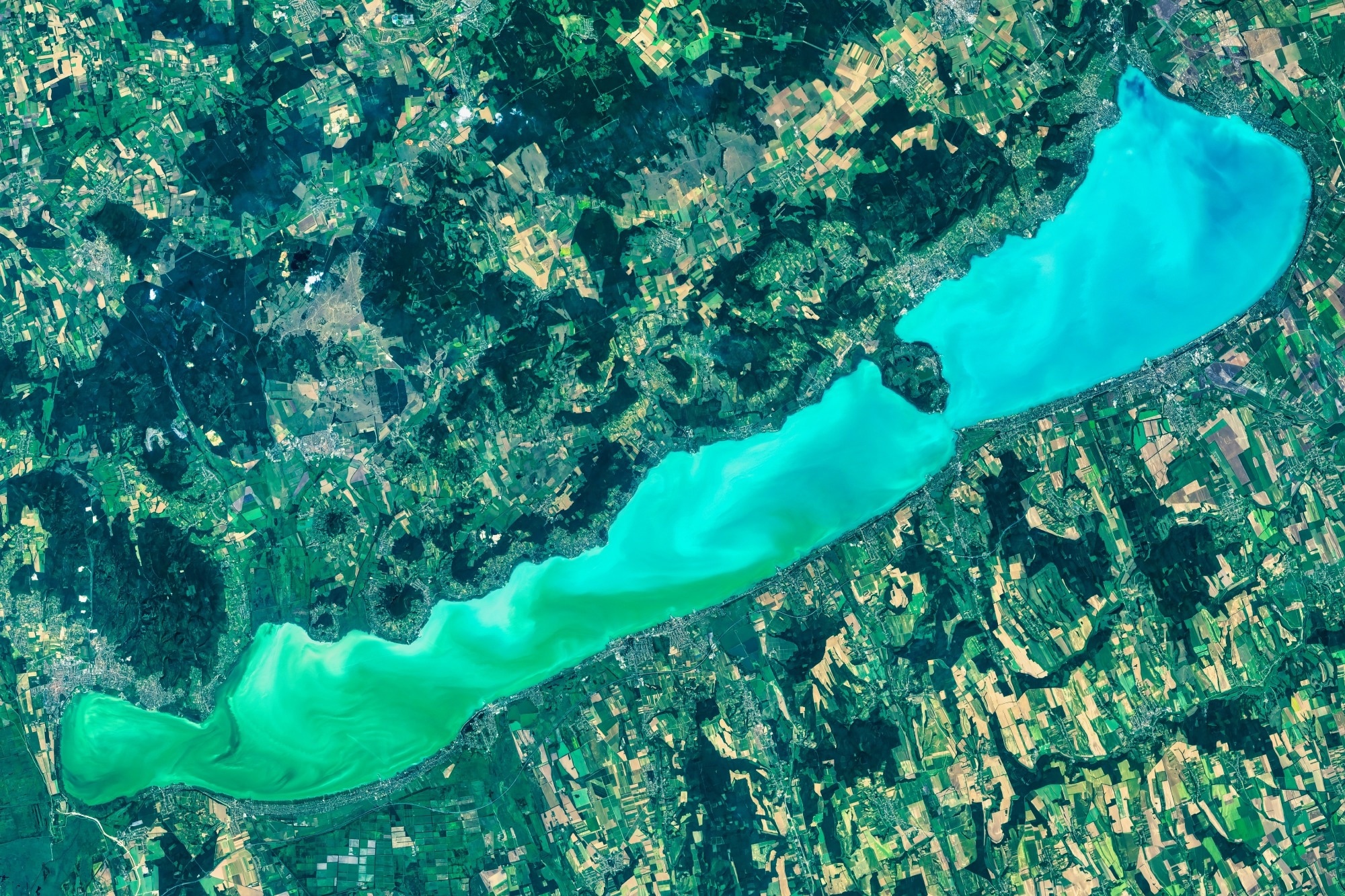 Study: LCEFormer: Enhancing Remote Sensing Image Dehazing. Image Credit: BEST-BACKGROUNDS/Shutterstock