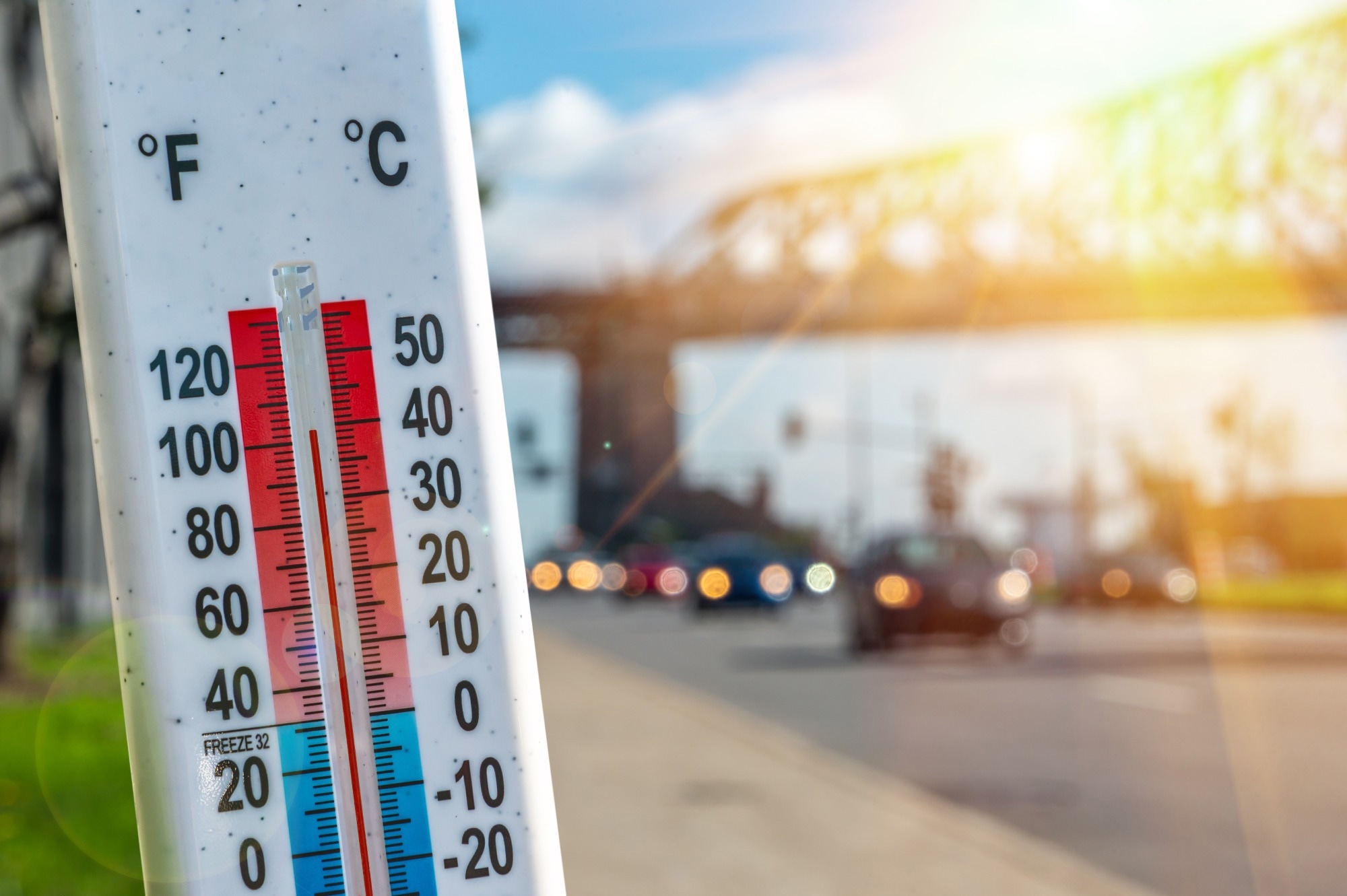 Study: ML Predicts Urban Heat from Land Use Changes. Image Credit: Marc Bruxelle/Shutterstock.com