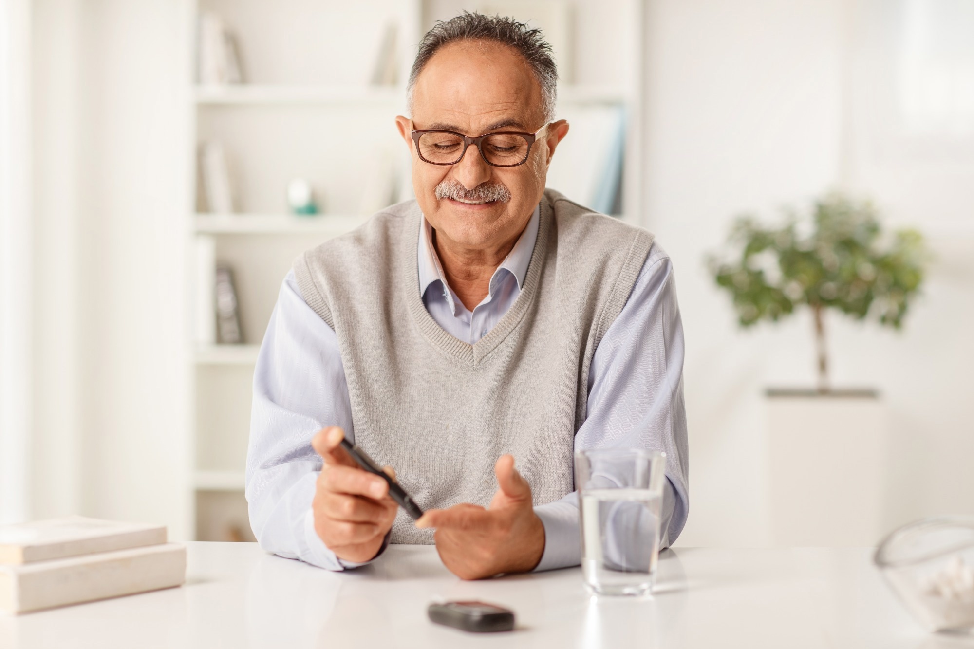 Study: Prediction of metabolic subphenotypes of type 2 diabetes via continuous glucose monitoring and machine learning. Image Credit: Ljupco Smokovski / Shutterstock