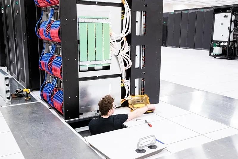 Installing the Venado supercomputer at Los Alamos. Image Credit: Los Alamos National Laboratory
