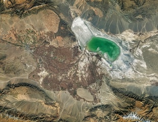 AI-Powered Model Pinpoints Human Impact on Dryland Water Use and Lake Loss