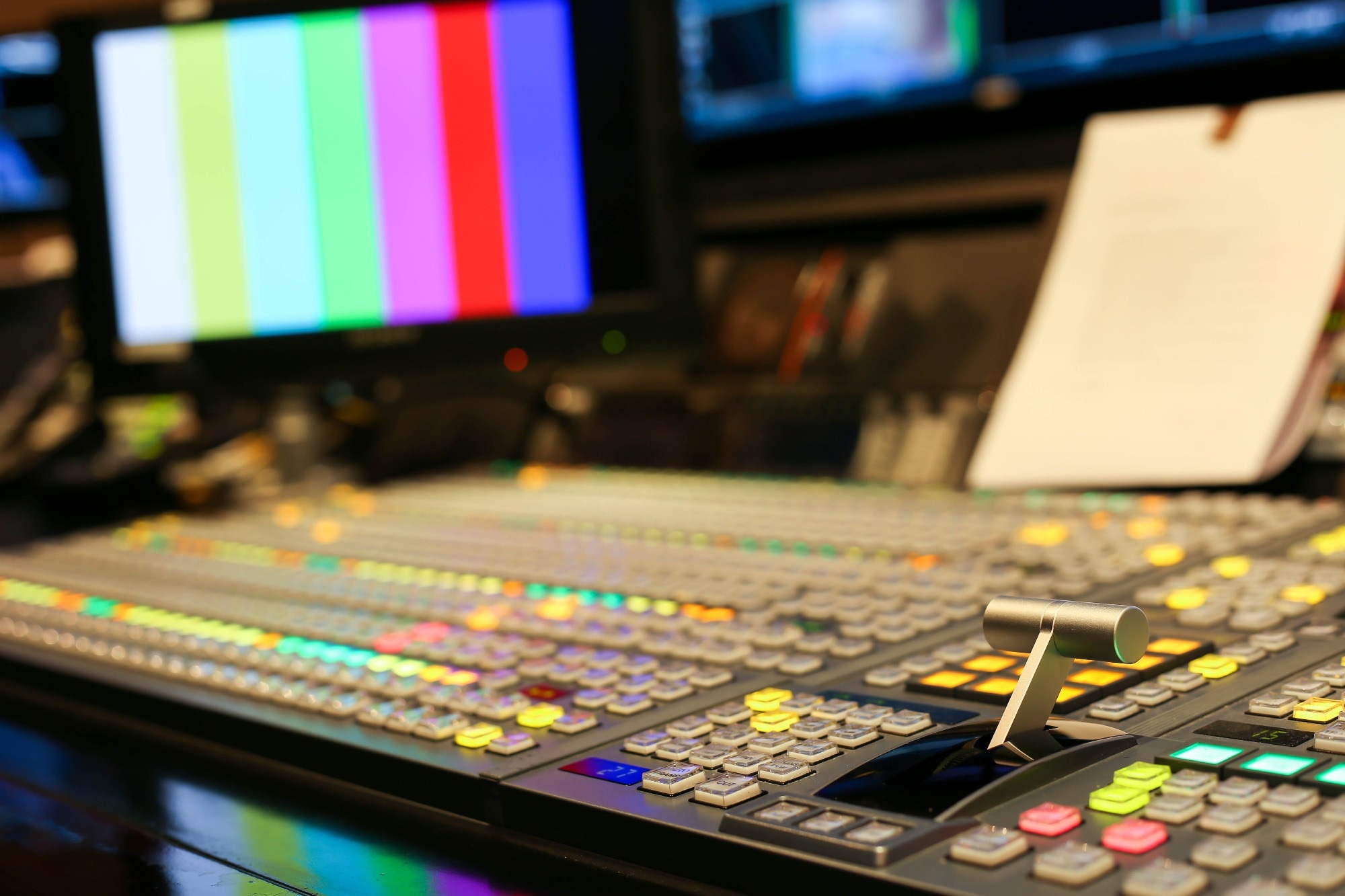 Study: MAiVAR-T: Fusing Audio and Video for Enhanced Action Recognition. Image credit: ViewFinder nilsophon/Shutterstock
