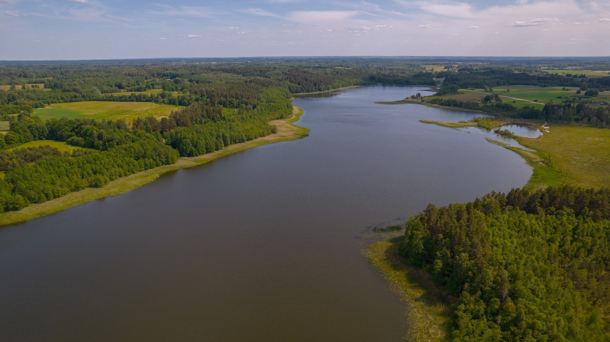 Study: AI-Driven Water Quality Prediction in Arid Landscapes. Image credit: Emvat Mosakovskis/Shutterstock.