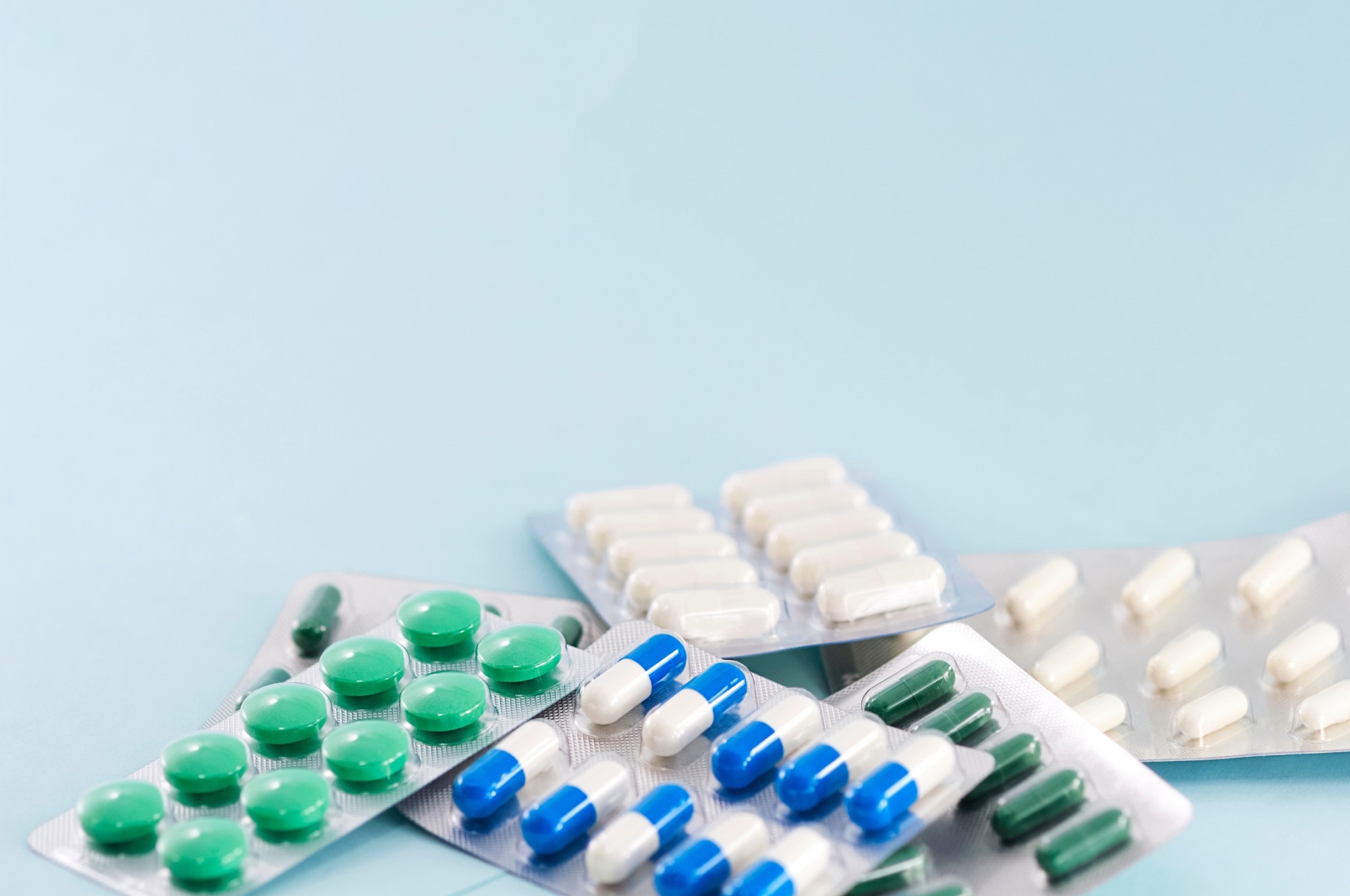 Study: Smartphone Raman Spectrometer with CNN for Precise Drug Classification. Image credit: Elan Havrilyuk/Shutterstock